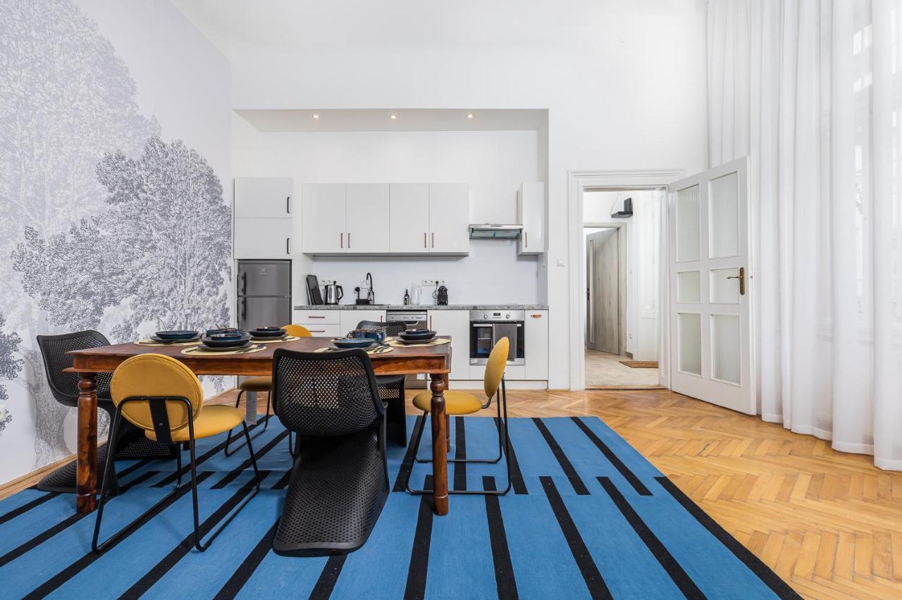 City Center Apartment With Balcony Βουδαπέστη Εξωτερικό φωτογραφία