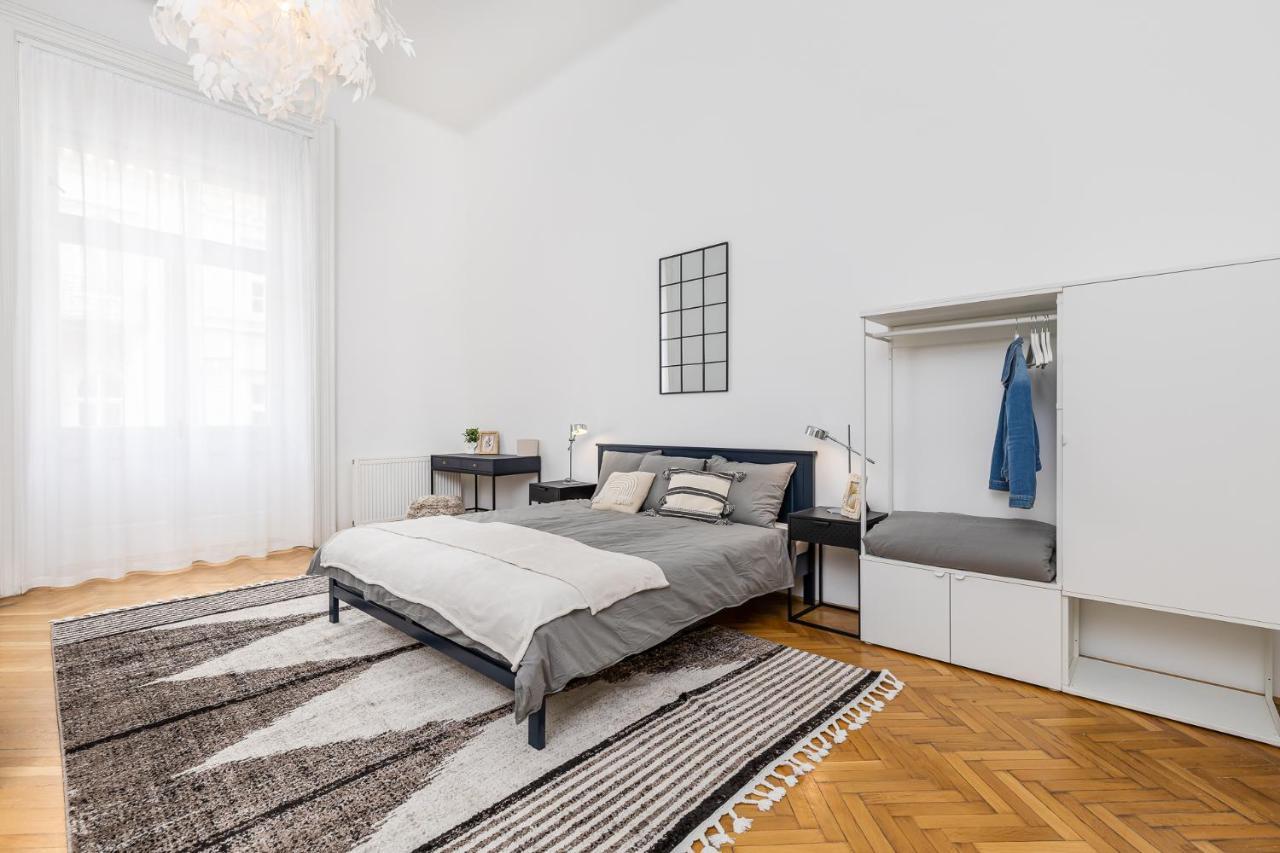 City Center Apartment With Balcony Βουδαπέστη Εξωτερικό φωτογραφία